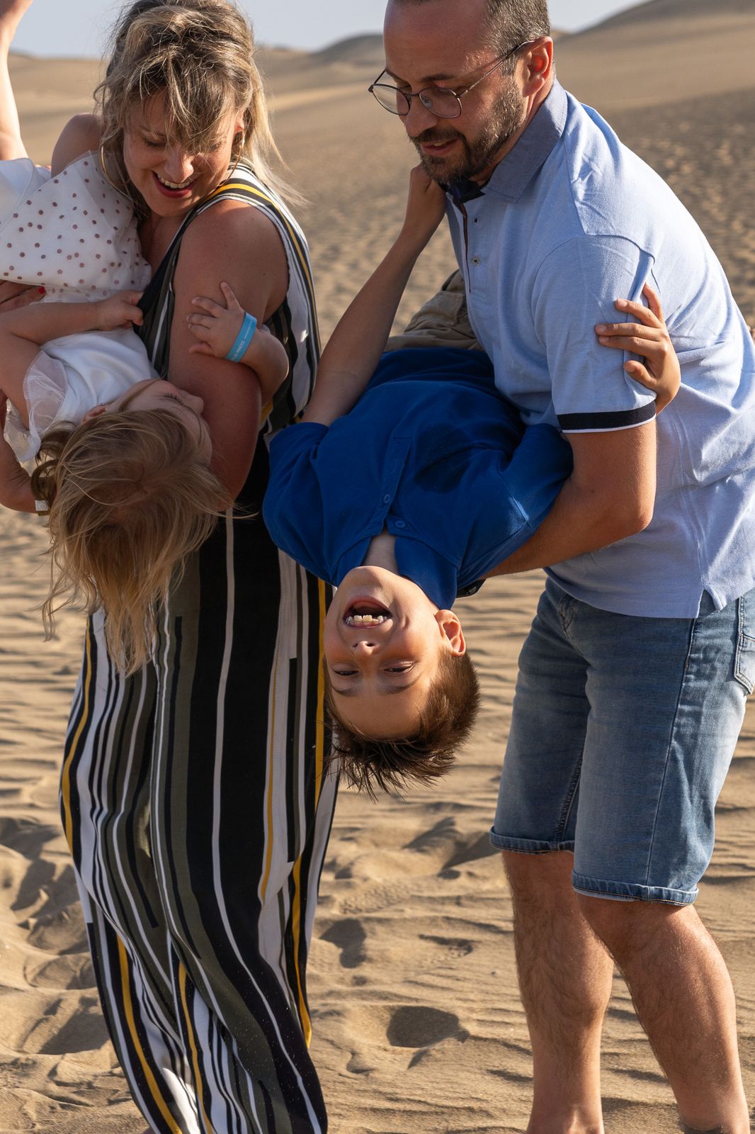 Playful family photoshoot Gran Canaria